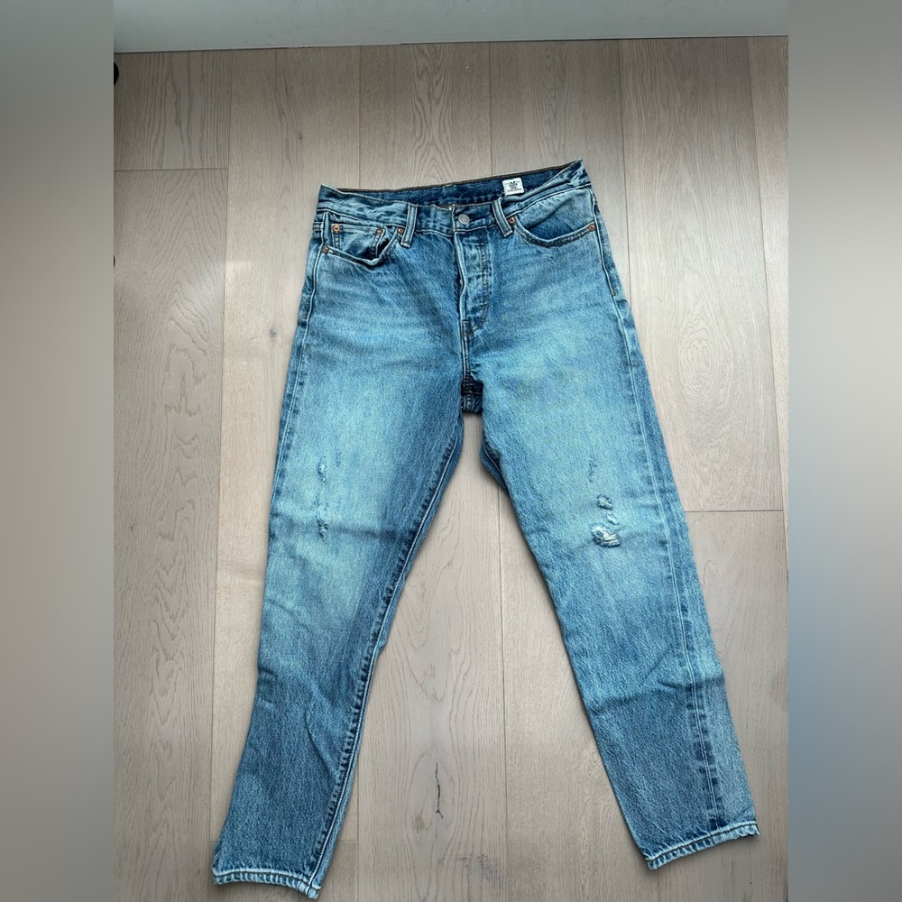 Levi's Straight Leg Jean